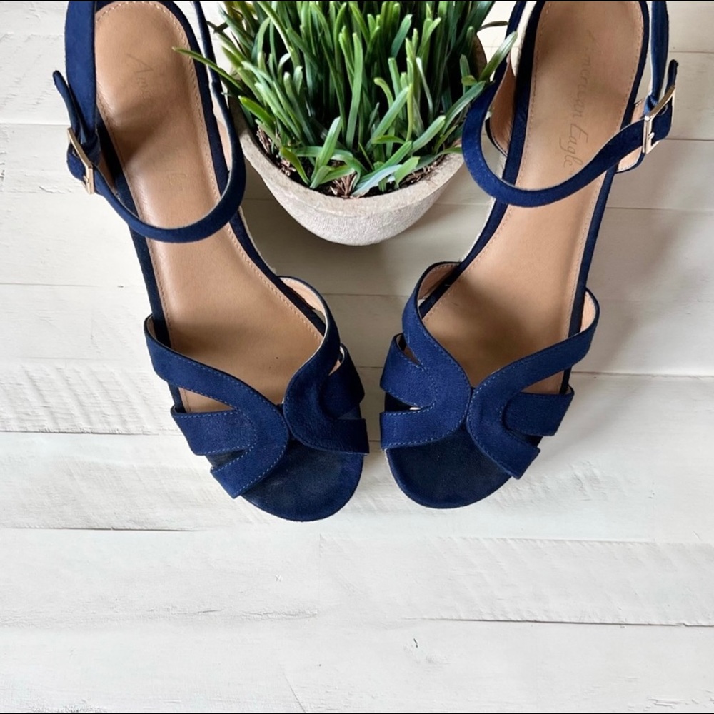 SOLD American Eagle 11 Navy Blue Espadrille Wedge Sandals - Picture 13 of 14